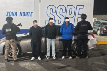 Detectives de la SSPE aseguran vehículo vinculado a homicidio en la colonia Frida Kahlo; tres detenidos