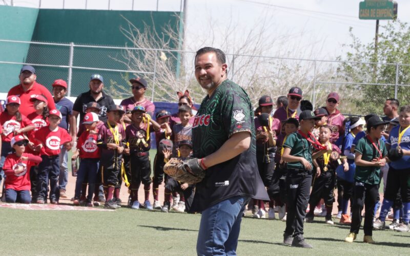 Inauguran Liga Infantil Carlos Amaya y rinden homenaje a “El Carna” González