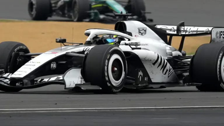 Cadillac ajusta expectativas rumbo al GP de Japón; prioriza consolidarse en pista