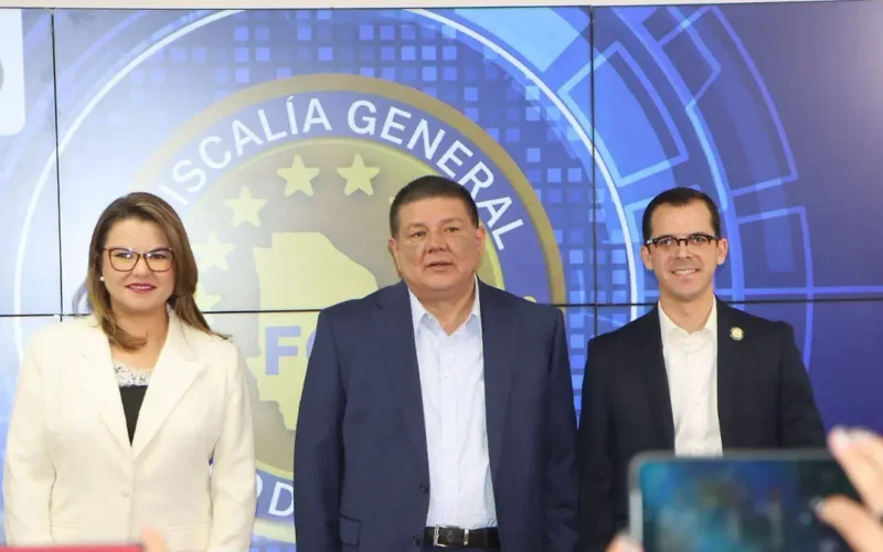 César Jáuregui mueve fichas en la Fiscalía y anuncia nuevos nombramientos clave