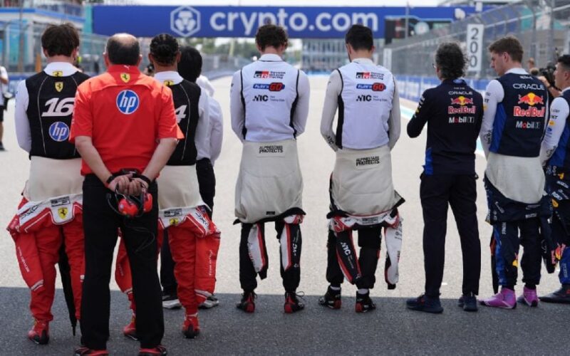 Fórmula 1 rinde homenaje a Alex Zanardi en Miami; emotivo minuto de silencio marca la jornada