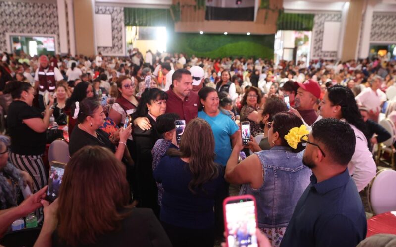 Reconoce Municipio de Juárez a madres líderes de comités vecinales