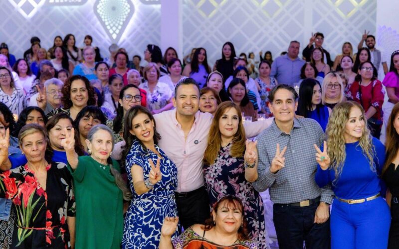 Marco Bonilla reconoce fuerza de las madres juarenses durante festejo organizado por Xóchitl Contreras
