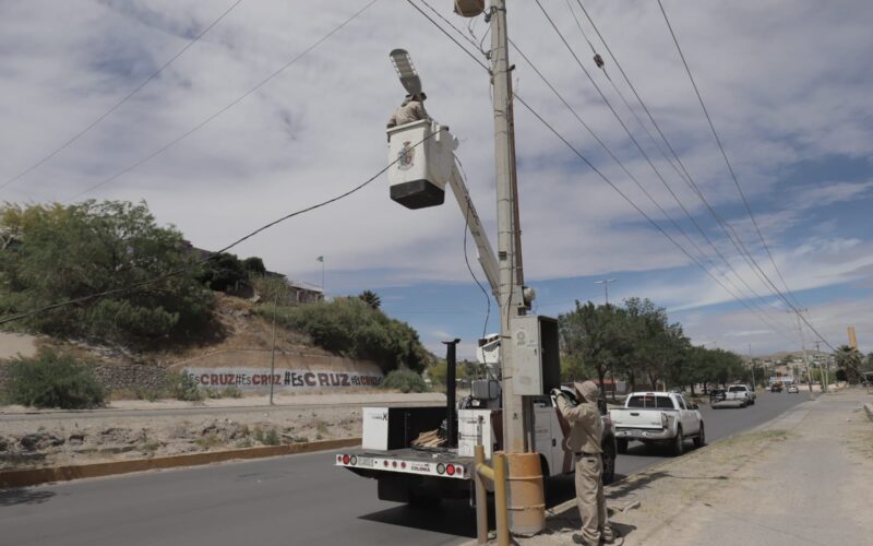 Rehabilita Alumbrado Público tramo de 9.5 kilómetros en el bulevar Norzagaray