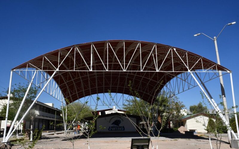 Concluye Municipio construcción de 20 domos en escuelas de Juárez