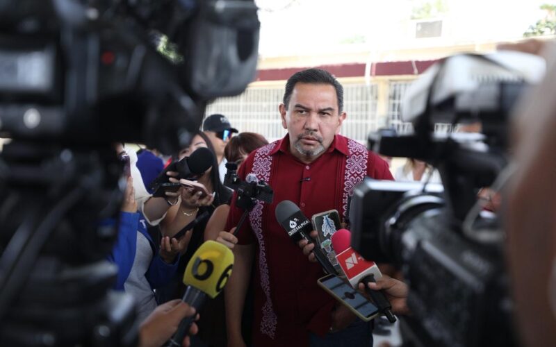 Cruz Pérez Cuéllar asegura que bomberos de Juárez están entre los mejor pagados del país