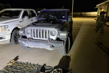 Aseguran arsenal, cartuchos y vehículos robados en operativo de la SSPE en Ojinaga