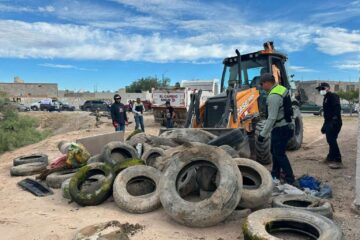 Recuperan espacios públicos en Parajes del Valle con jornada de limpieza y bacheo