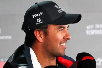 Checo Pérez advierte a Inglaterra sobre la altura de la Ciudad de México previo al duelo mundialista