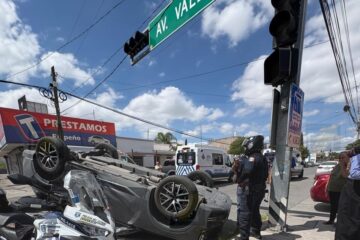 Choque con volcadura deja seis lesionados en el norte de Chihuahua