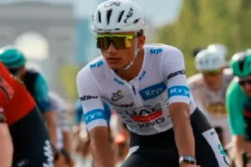 Isaac del Toro hace historia y sube al podio del Tour de Francia