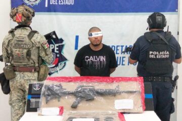 Detienen a hombre armado en operativo de la SSPE sobre la carretera Juárez–Janos