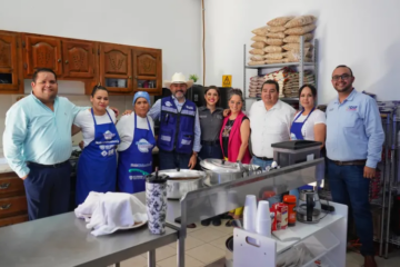Supervisan programas sociales y espacios de atención para familias en Meoqui