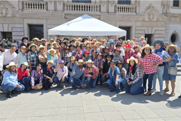Invita Municipio a celebrar el Mes del Abuelo y el Mes de la Juventud con actividades para toda la familia