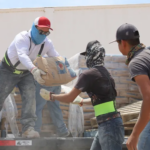 Coesvi entrega materiales de construcción a 23 familias de Satevó para mejorar sus viviendas