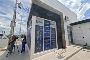 Clientes de ACSESA exigen devolución inmediata de su dinero por presuntos incumplimientos en entrega de vehículos