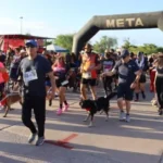 Reúne carrera “Perros y Sombreros” a cerca de mil participantes en Ciudad Juárez