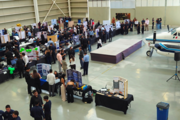 UPCH exhibe 61 proyectos de innovación desarrollados por estudiantes durante el Innova Fest 2026
