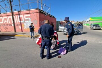 Mujer de 76 años resulta lesionada tras ser atropellada al intentar cruzar la Francisco Villa