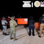 Golpe al huachicol en Campeche: aseguran casi 9 mil litros de combustible, una avioneta y 61 vehículos