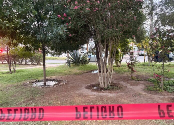 Matan a hombre frente a un parque en Paseos de Chihuahua; investigan una cita previa