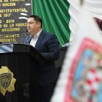 Maternidad no deberá frenar la universidad: avanza propuesta de Alfredo Chávez para proteger a estudiantes