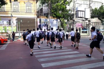 Alumno de 15 años dispara dentro de secundaria en Tailandia; evacúan escuela sin reportar víctimas