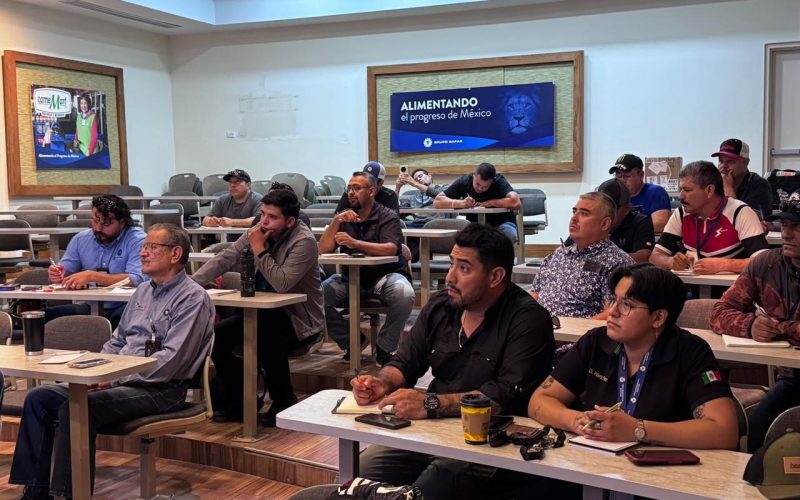 Impulsa Gilberto Loya capacitación a personal de Bafar para prevenir accidentes