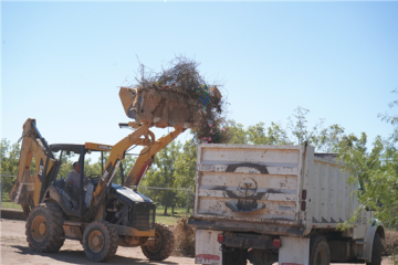 Retiran más de 40 toneladas de residuos de panteones rurales de Chihuahua