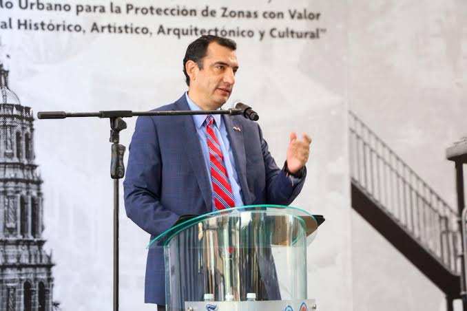 ¿Quién es René Chavira? El perfil del suplente que asumiría la alcaldía de Chihuahua