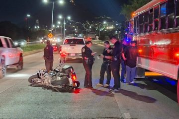 Motopatrullero resulta herido tras choque con camión en la Sacramento