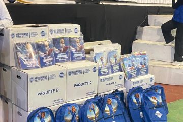 Llevan mochilas y útiles escolares a más de 65 mil estudiantes de la Sierra Tarahumara