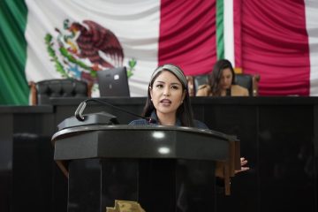 Busca Nancy Frías que bancos no nieguen créditos únicamente por ser policía