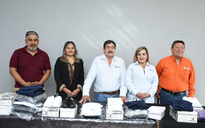 Destinan 2.5 millones de pesos a uniformes para 750 estudiantes de albergues rurales