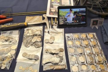 Reúne subasta numismática a coleccionistas en el Museo Casa de Juárez