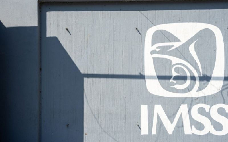 Separa IMSS a dos directivos tras muerte de tres recién nacidos en Guadalajara